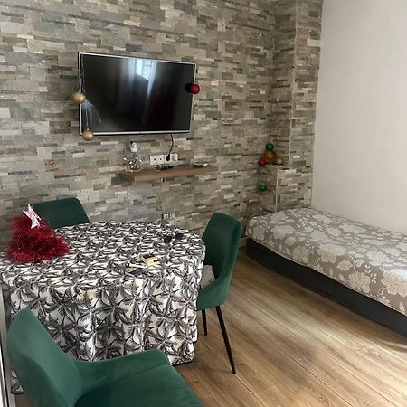 Contrast Luxapart 3 Min Mc Casino Босолей Екстер'єр фото